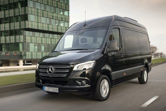 arrival-private-transfer-amsterdam-airport-to-amsterdam-city-center-by-minibus