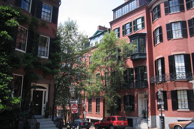 arrival-private-transfer-boston-airport-bos-to-boston-city-in-luxury-suv