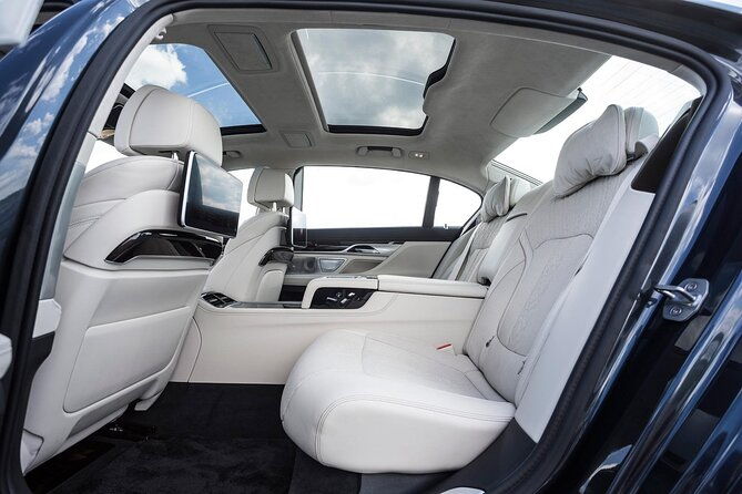 arrival-private-transfer-brussels-train-station-to-brussels-by-luxury-car-or-van