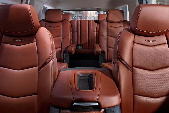 Arrival Private Transfer: Denver Airport DEN to Denver in Luxury SUV - The Real Traveler Perspective: Pros and Cons