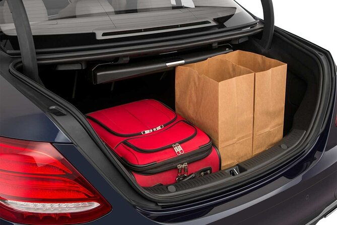 arrival-private-transfer-honolulu-airport-hnl-to-beach-resorts-by-executive-car
