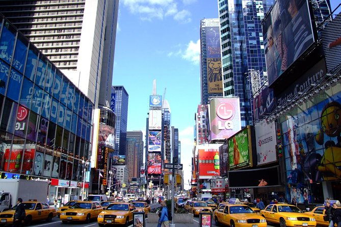 arrival-private-transfer-j-f-kennedy-airport-jfk-to-new-york-in-luxury-car