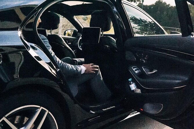 arrival-private-transfer-lax-airport-to-anaheim-resort-area