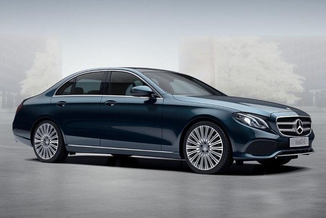 arrival-private-transfer-manchester-airport-man-to-liverpool-in-business-car