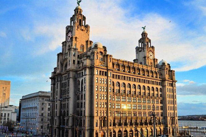 arrival-private-transfer-manchester-airport-man-to-liverpool-in-business-car