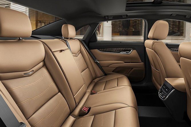 arrival-transfer-denver-airport-den-to-denver-city-by-luxury-car