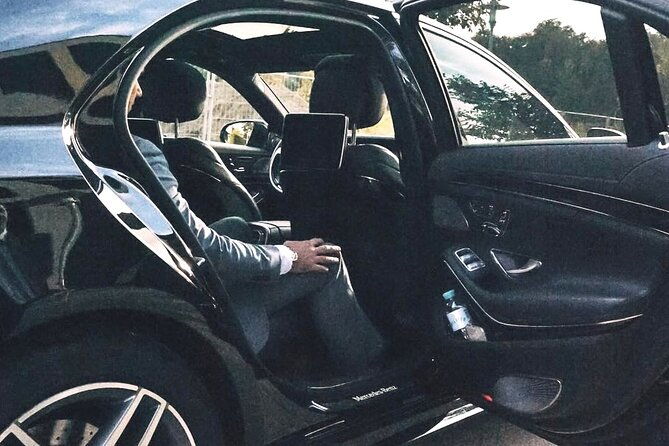 arrival-transfer-lisbon-airport-lis-to-lisbon-in-business-car