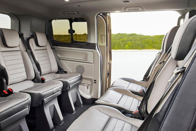 arrival-transfer-munich-train-station-to-munich-by-luxury-van