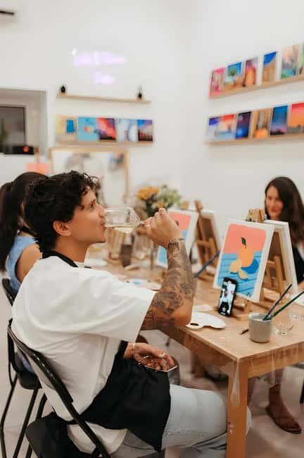 Art and Wine Lab painting experience in Venice and Milano - Who Should Try This Experience?