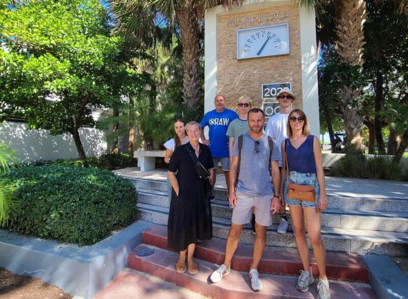 art-deco-tour-of-south-beach-in-french