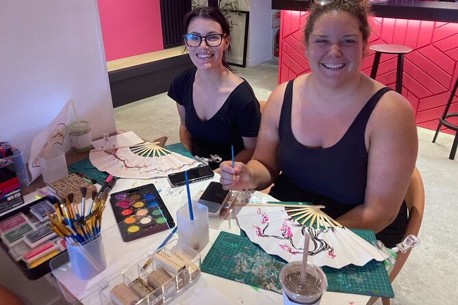 art-japanese-fan-painting-experience-in-tokyo-asakusa