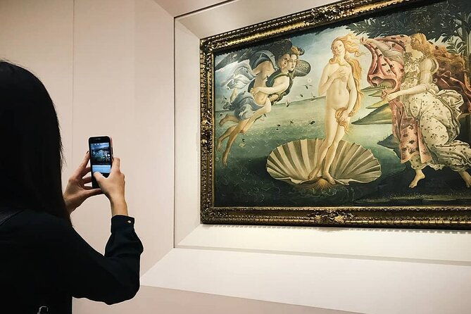 art-lesson-inside-the-uffizi-gallery
