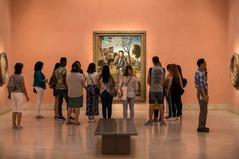 art-wine-experience-thyssen-museum-tour-wine-tasting-2