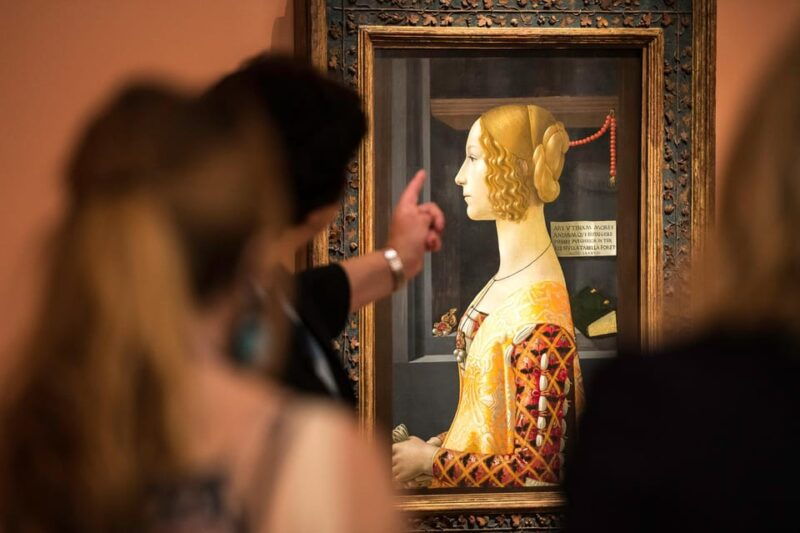 art-wine-experience-thyssen-museum-tour-wine-tasting-2