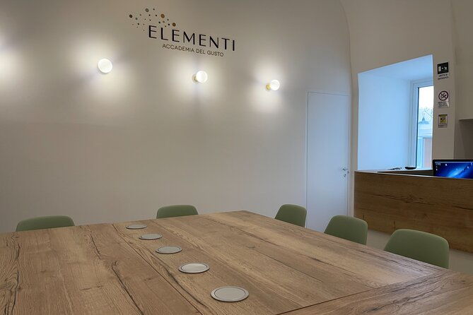 artisanal-ice-cream-pasta-course-in-castellana-caves