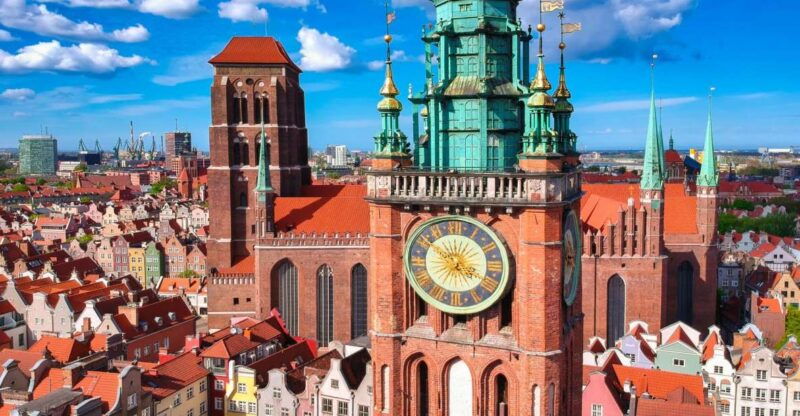 artus-court-and-gdansk-old-town-private-tour-with-tickets