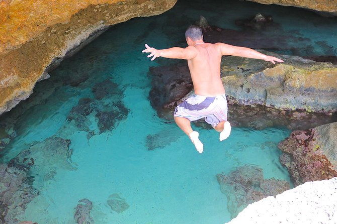 aruba-cave-pool-and-secret-beach-safari-tour