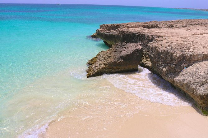 aruba-cave-pool-and-secret-beach-safari-tour