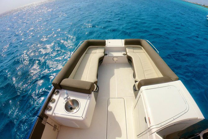 aruba-element-private-boat-charter-l-lounge