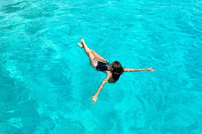 aruba-element-private-boat-charter-l-lounge