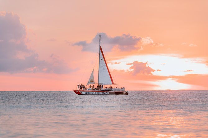 aruba-happy-hour-sunset-sail-with-savory-bites-and-cocktails