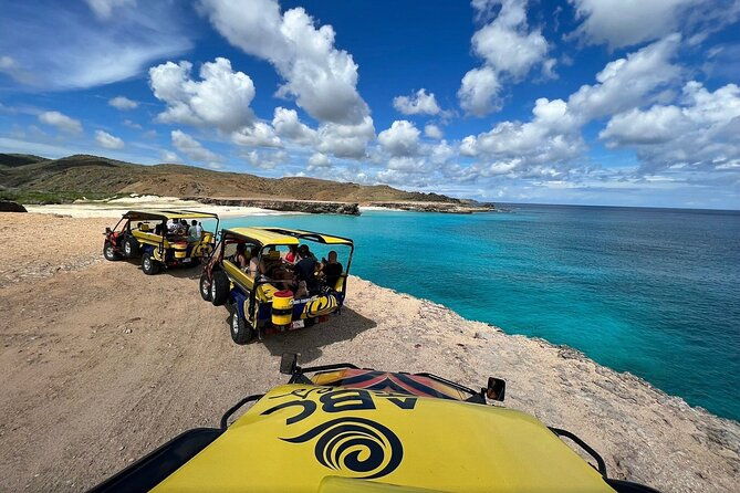 aruba-natural-pool-and-indian-cave-rugged-jeep-safari