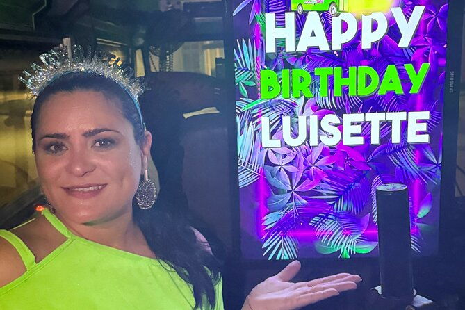 aruba-nightlife-bar-hopping-tour-on-carnival-party-bus