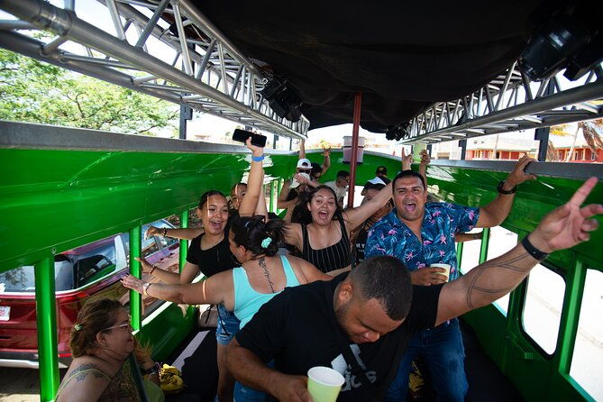 aruba-sightseeing-tour-on-party-bus