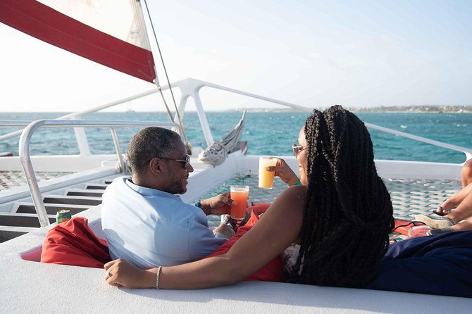 aruba-sunset-sail-with-appetizers-and-open-bar