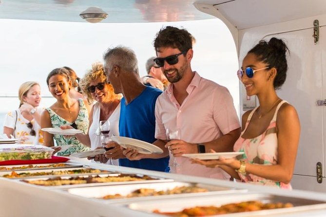aruba-sunset-sail-with-caribbean-dinner-and-live-music