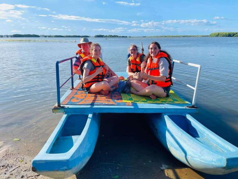 arugam-bay-lagoon-boat-safari-with-safety-measures