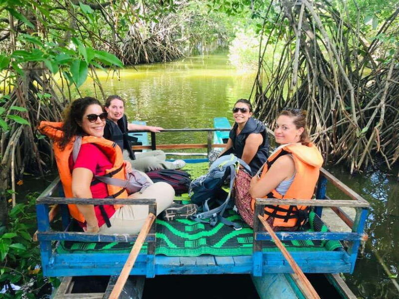 arugam-bay-lagoon-boat-safari-with-safety-measures