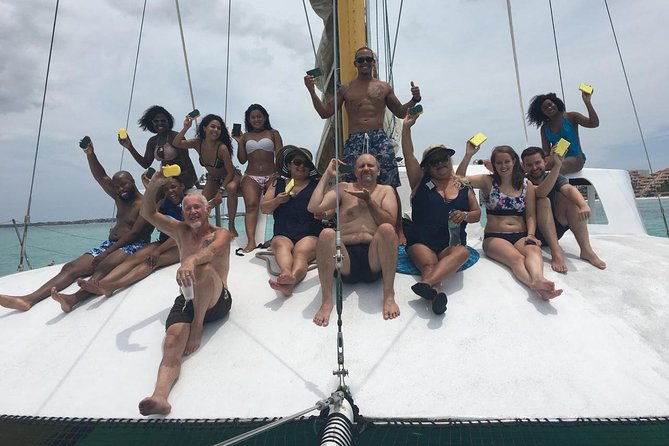 arusun-catamaran-sail-with-snorkeling-in-aruba