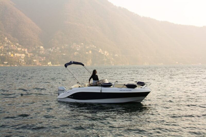 as-1-hour-private-speedboat-tour-on-lake-como