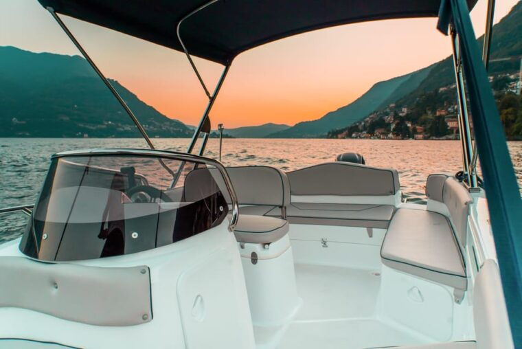 as-1-hour-private-speedboat-tour-on-lake-como