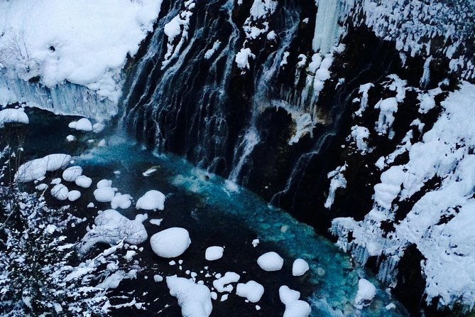 asahiyama-zoo-blue-pond-shirahige-falls-ningle-terrace-from-sapporo