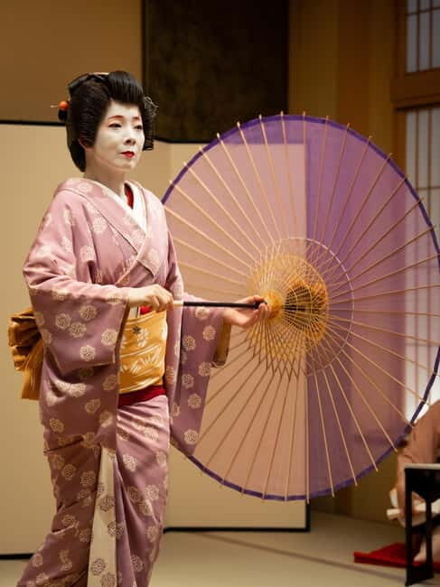 Asakusa: Geisha Performance and Tea House Experience - A Closer Look at the Experience