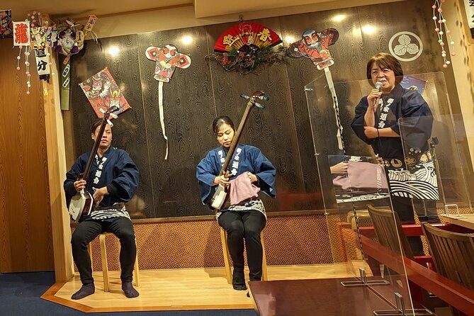 asakusa-live-music-performance-over-traditional-dinner
