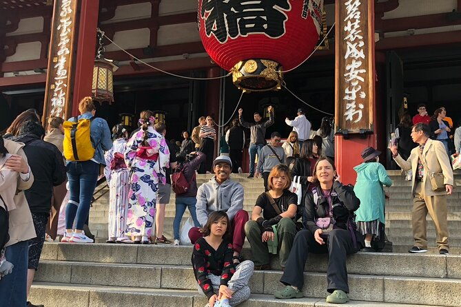 asakusa-the-local-way-tour-includes-lunchdessert-with-real-guide