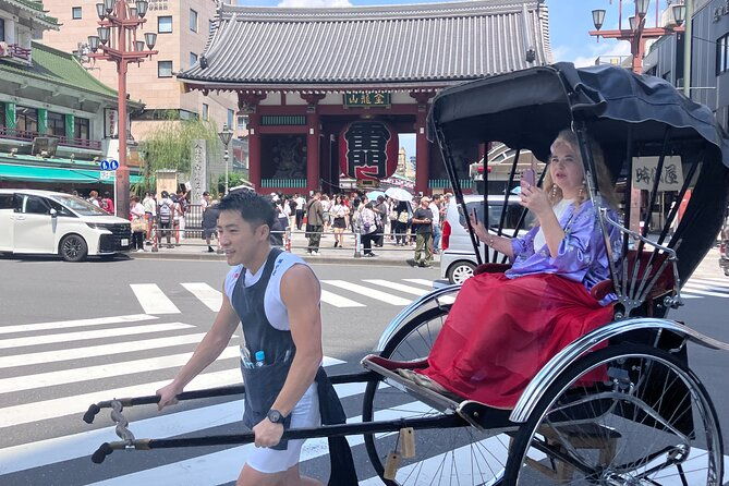 asakusa-tokyo-rickshaw-experience-and-highlights-walking-tour