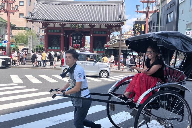 asakusa-tokyo-rickshaw-experience-and-highlights-walking-tour