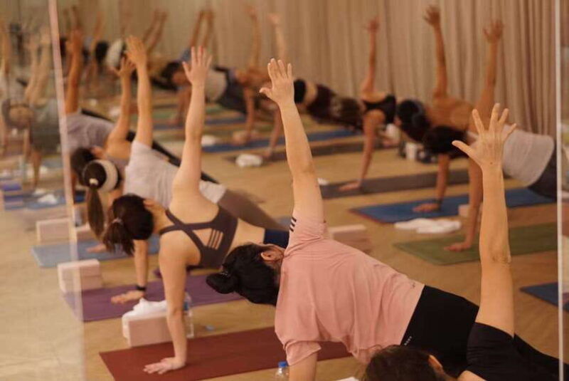 asana-yoga-studio-review-experience-in-bangkok