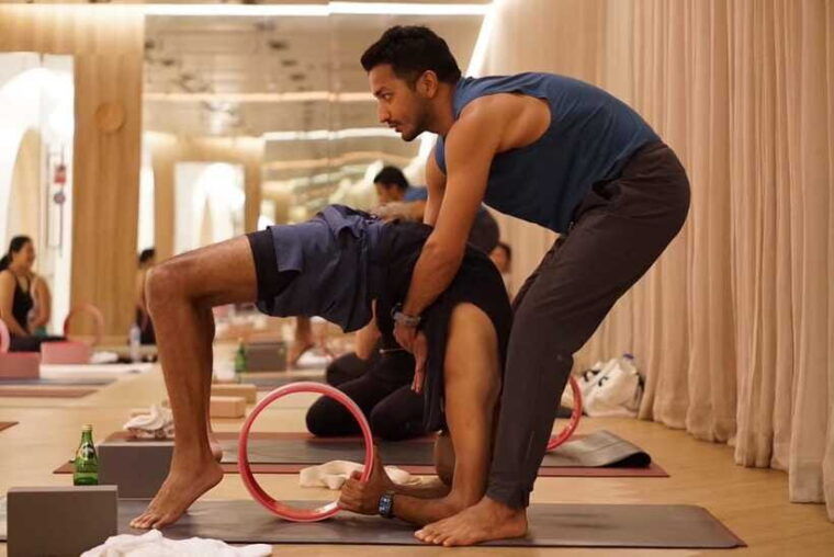asana-yoga-studio-review-experience-in-bangkok