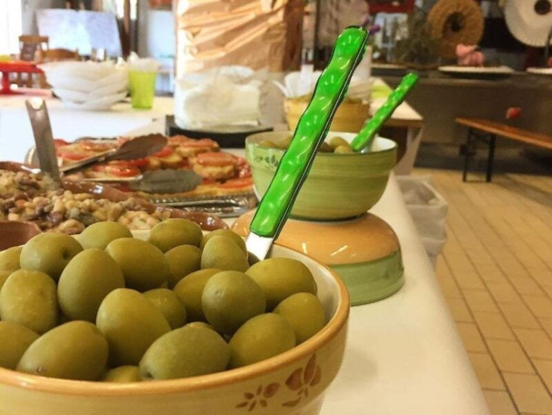 ascoli-piceno-olive-oil-tasting-with-local-products