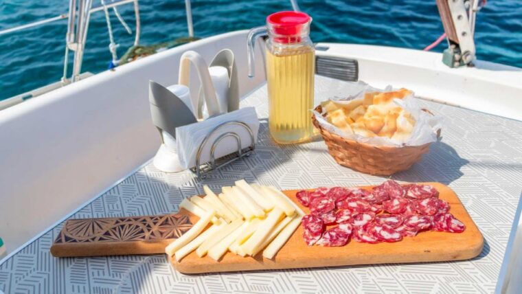 asinara-full-day-sailboat-excursion-from-stintino