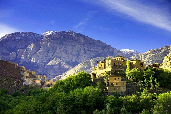 Asni and Imlil Day Tour with Lunch in Kasbah Toubkal Included - Authentic Souks in Tahanaout and Asni