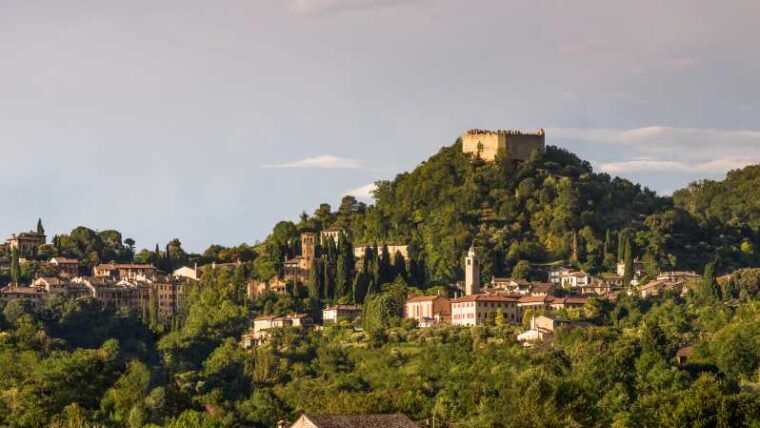 asolo-prosecco-and-art-private-tourtaste-with-sommelier