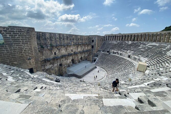 aspendos-theatre-perge-side-antique-city
