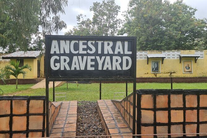 Assin Manso Slave River, Cape Coast and Elmina Castle Day Tour - Key Points