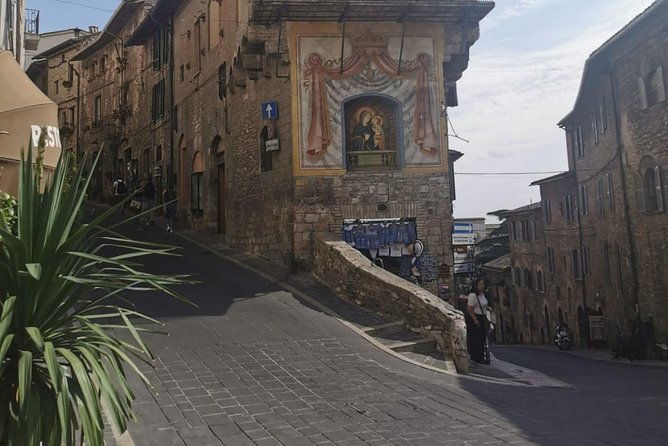 assisi-and-s-francis-basilicas-day-tour-from-rome